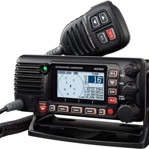 VHF DSC clase D modelo GX1850GPS/E con receptor GPS y posibilidad de segunda estación remota. 12 V. Nº Homolog.: 54.0156