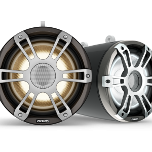 Altavoces náuticos Wake Tower de la Fusion Signature Series 3i, Altavoces para torre de wakeboard grises deportivos CRGBW de 8,8" y 330 vatios (par)