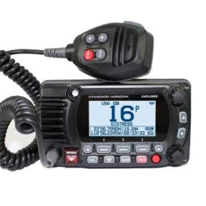 VHF DSC clase D modelo GX1800GPS/E con receptor GPS y posibilidad de segunda estación remota. 12 V. Nº Homolog.: 54.0156